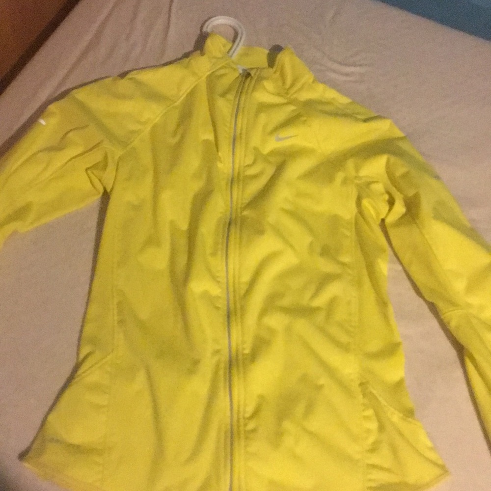 Nike running long sleeve top